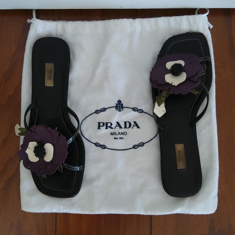 PRADA Black Floral Appliqué Leather Slide Sandals - Picture 2 of 4